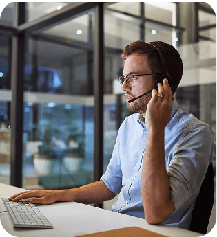 Imagem de um analista de suporte