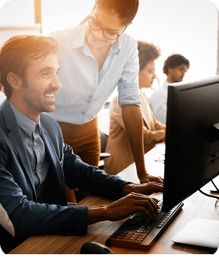 Time trabalhando com computador